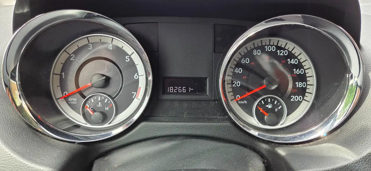 Dodge Grand Caravan photo Dodge Grand Caravan