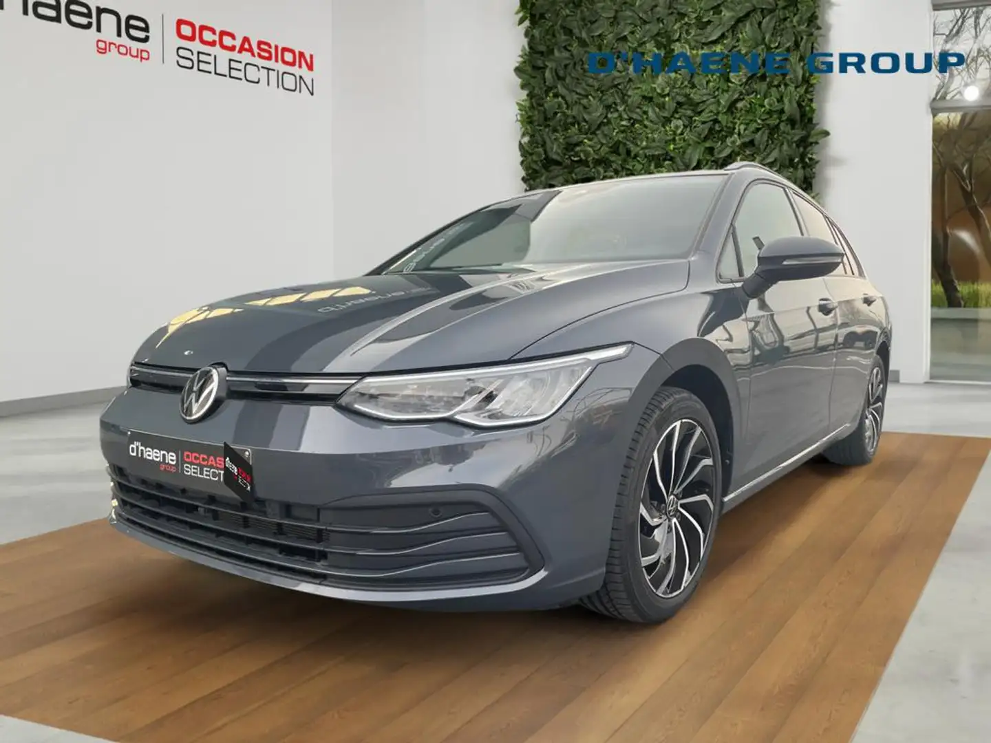 Volkswagen Golf Variant 2.0 SCR TDi Life DSG Grijs - 1