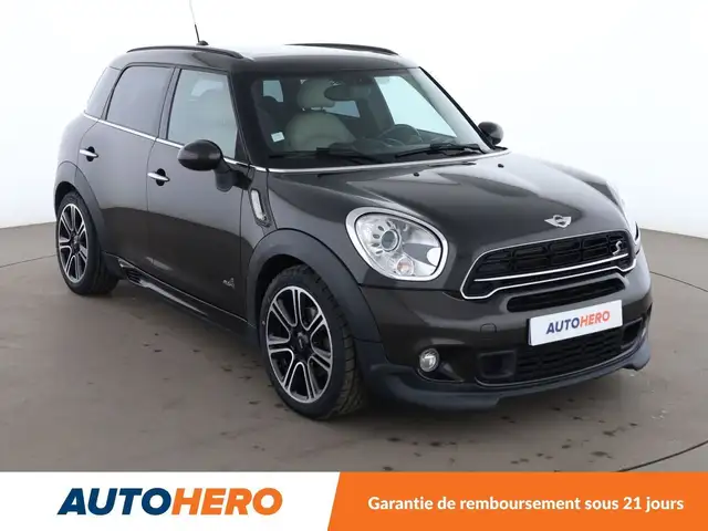 Mini Countryman view 8