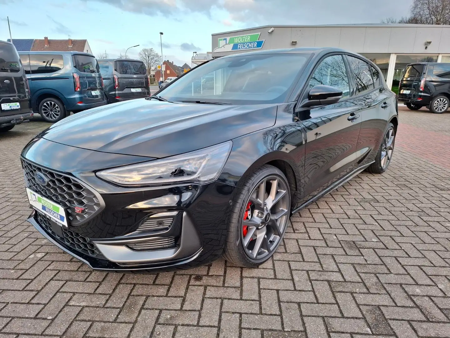 Ford Focus Lim. ST X  5 Jahre  oder 50.000 km Nero - 1