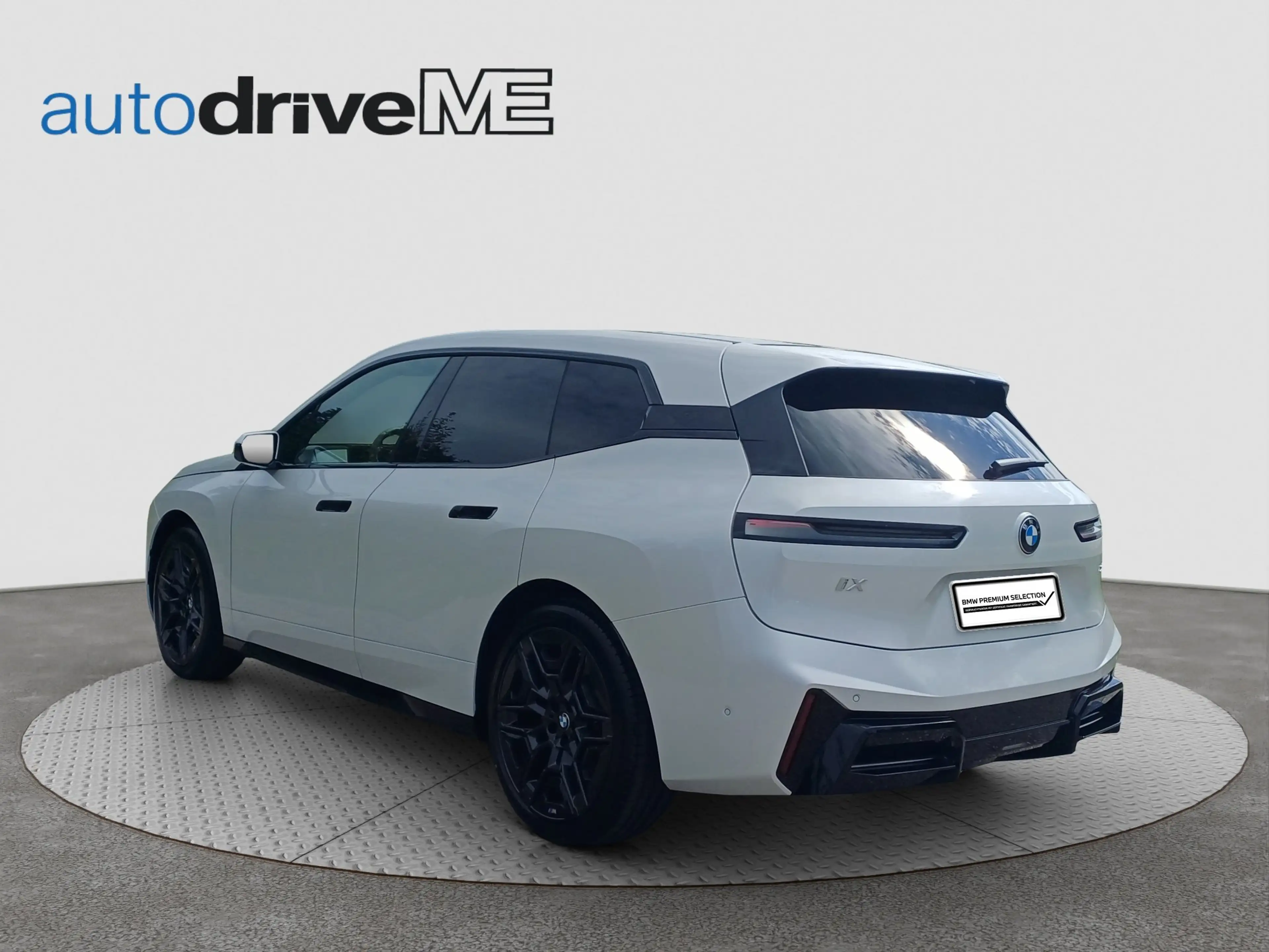 BMW iX 45 M-Sport DESIGN KAM 360 LED Pano Standh. — photo 4