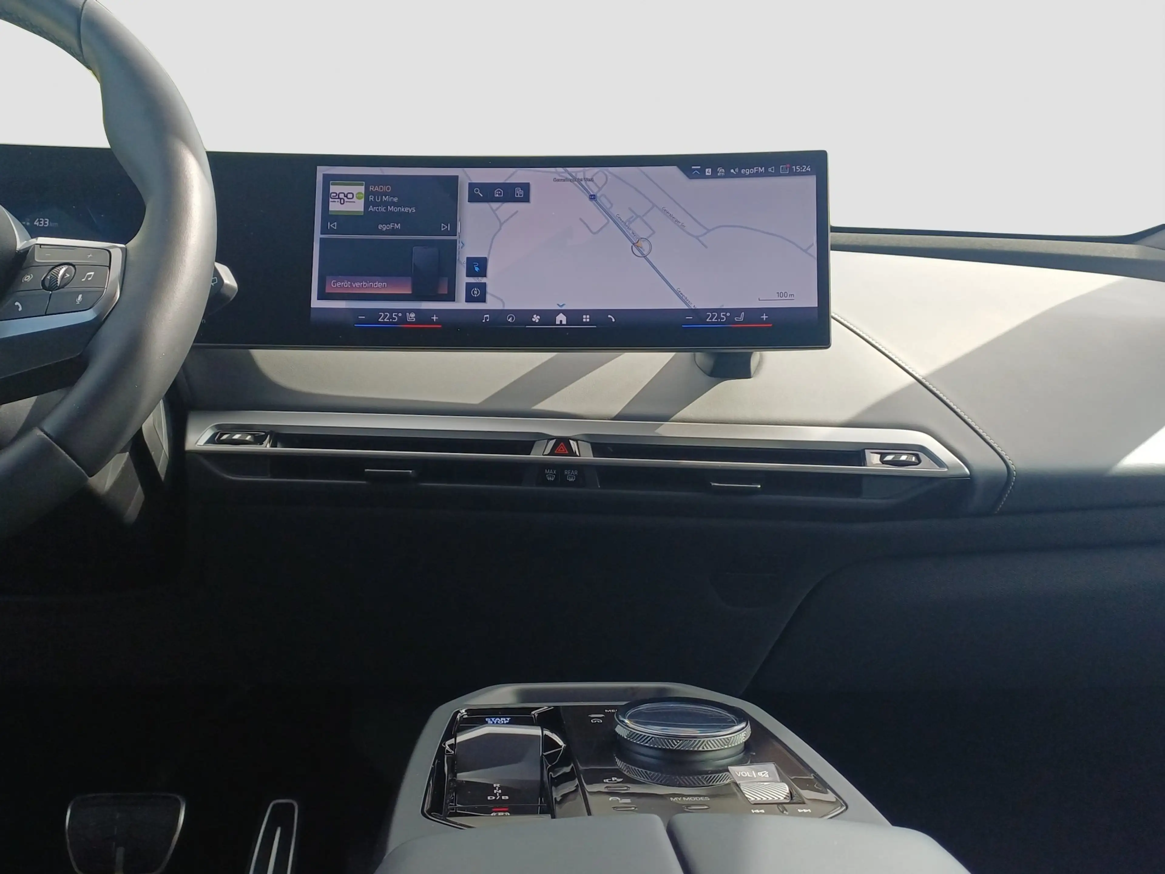 BMW iX 45 M-Sport DESIGN KAM 360 LED Pano Standh. — photo 13