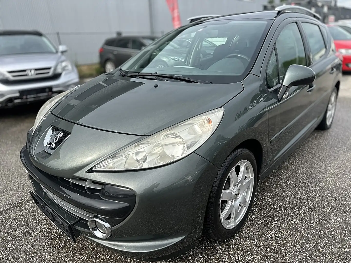 Peugeot 207 SW Active 1,6 HDi 90 FAP Grau - 1