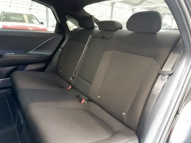 Hyundai Ioniq 6 view 15