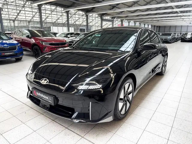 Hyundai Ioniq 6 view 3
