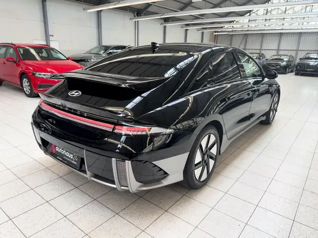 Hyundai Ioniq 6 view 5
