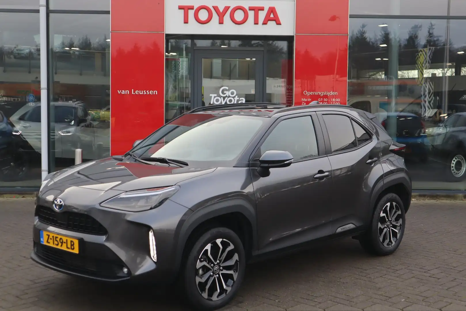 Toyota Yaris Cross 1.5 HYBRID DYNAMIC AWD PANODAK APPLE/ANDROID EL-AC Grigio - 1