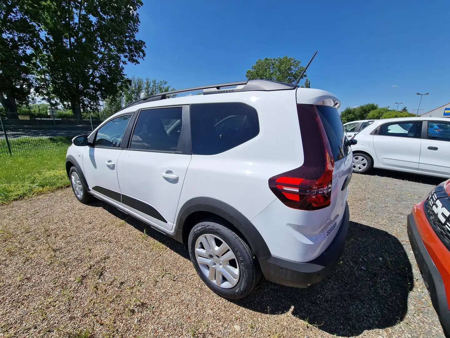 Dacia Jogger TCe 100 ECO-G Expression NEUES MODELL+Sicherhpaket Wit - 2