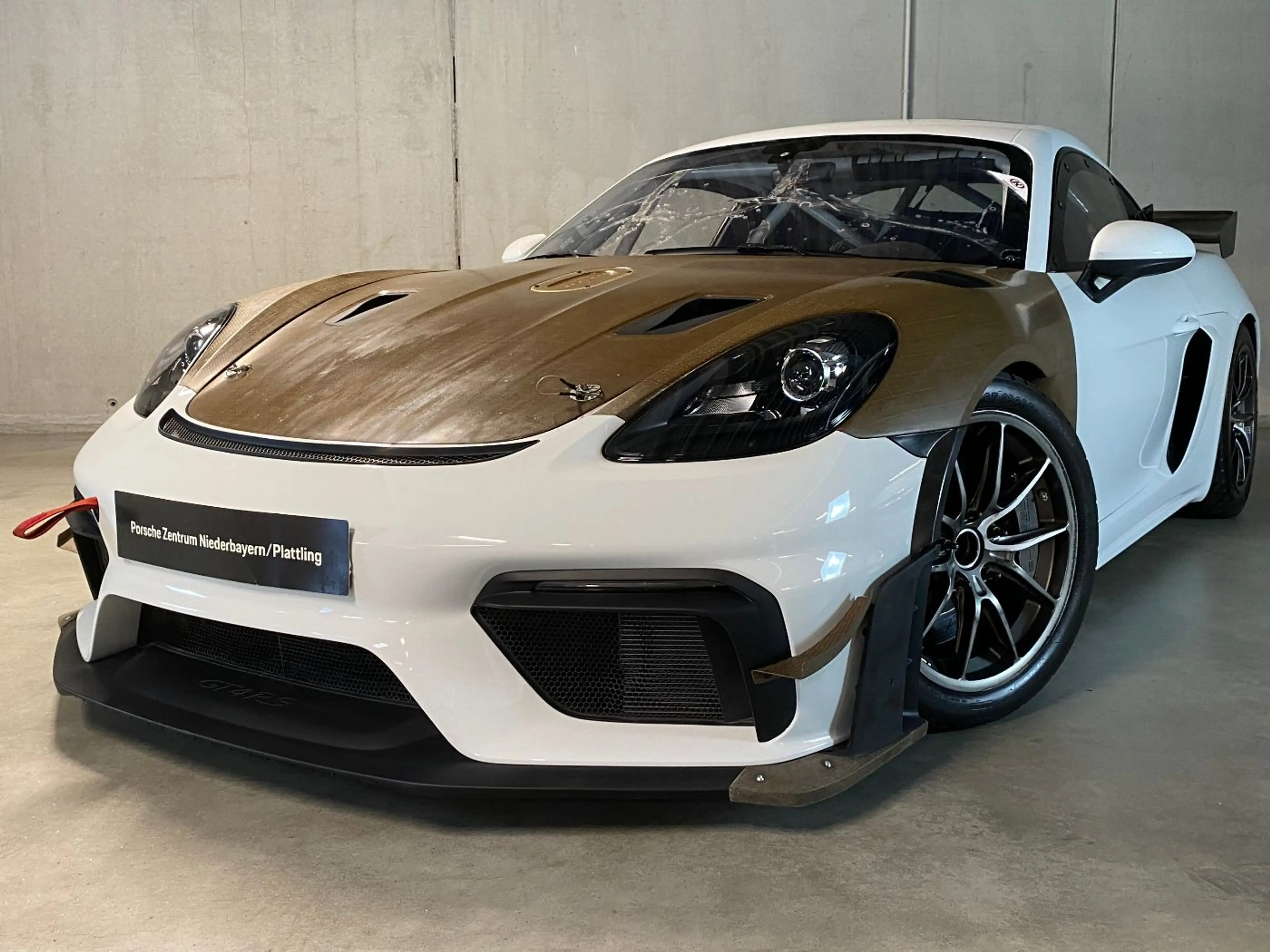 Porsche Cayman (718) GT4 RS Clubsport | MY 2023 — photo 2