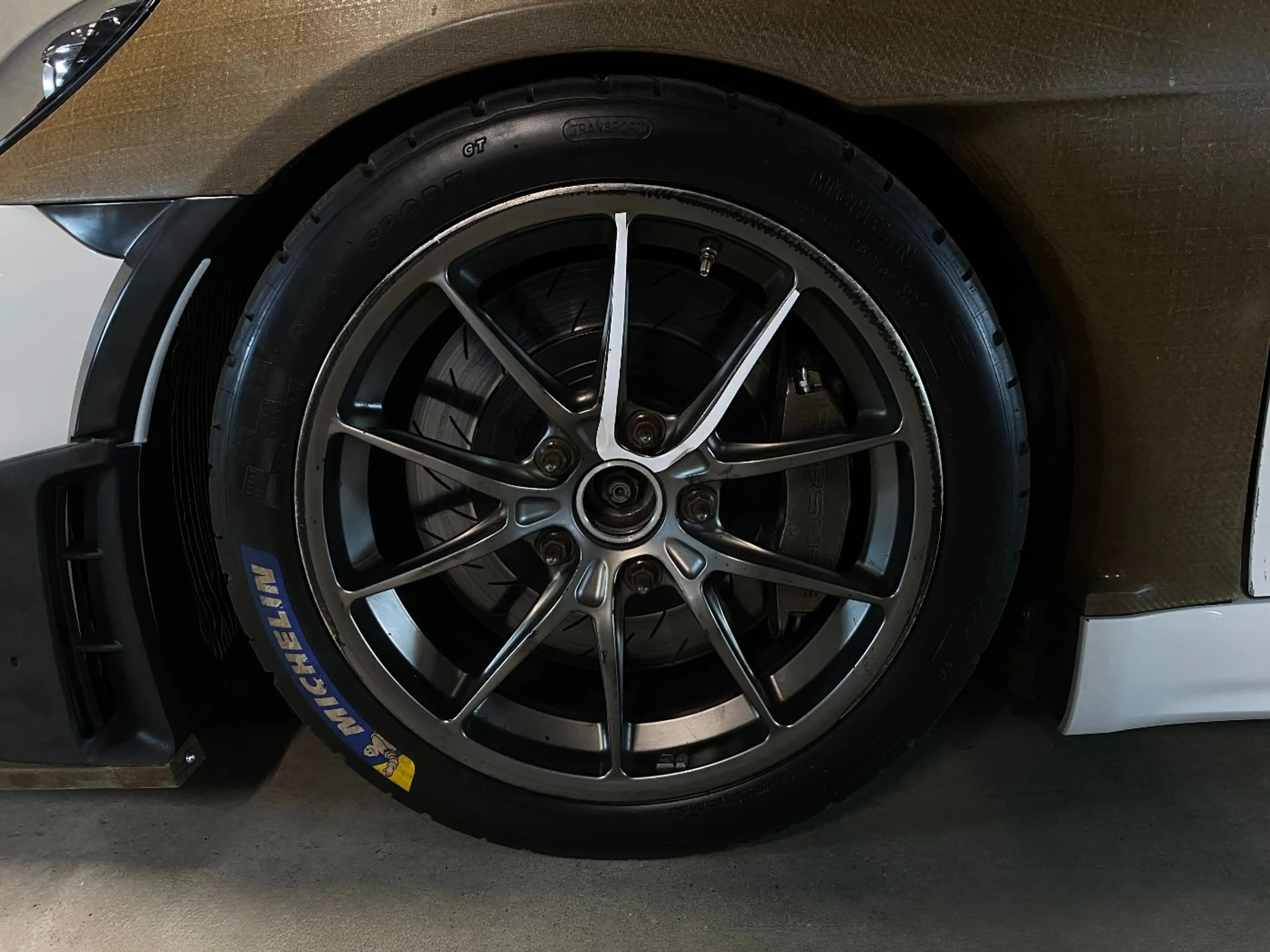 Porsche Cayman (718) GT4 RS Clubsport | MY 2023 — photo 8