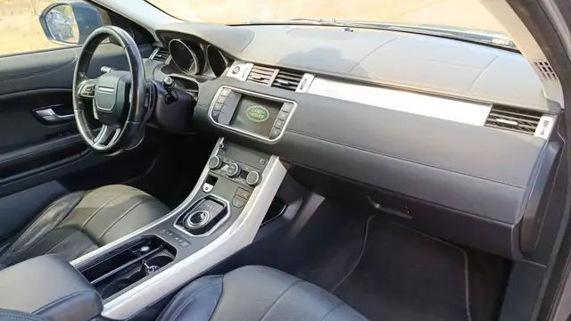 Land Rover Range Rover Evoque view 10