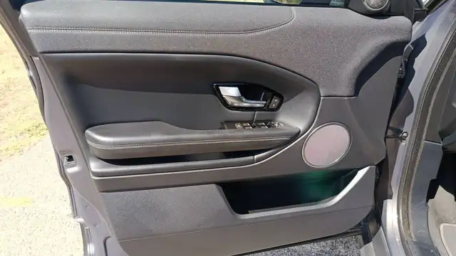 Land Rover Range Rover Evoque view 7