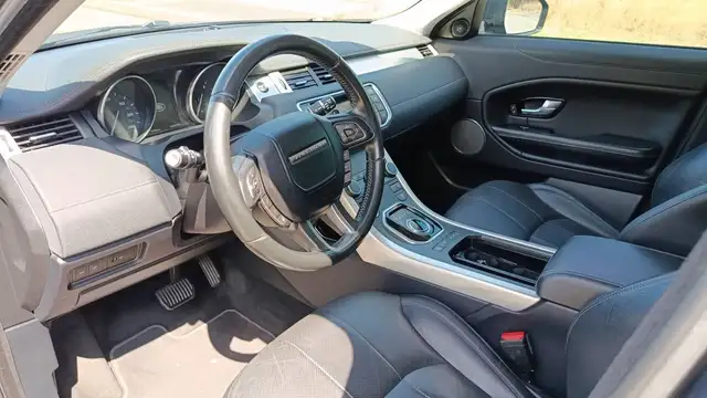 Land Rover Range Rover Evoque view 8