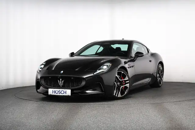 Maserati Granturismo view 2