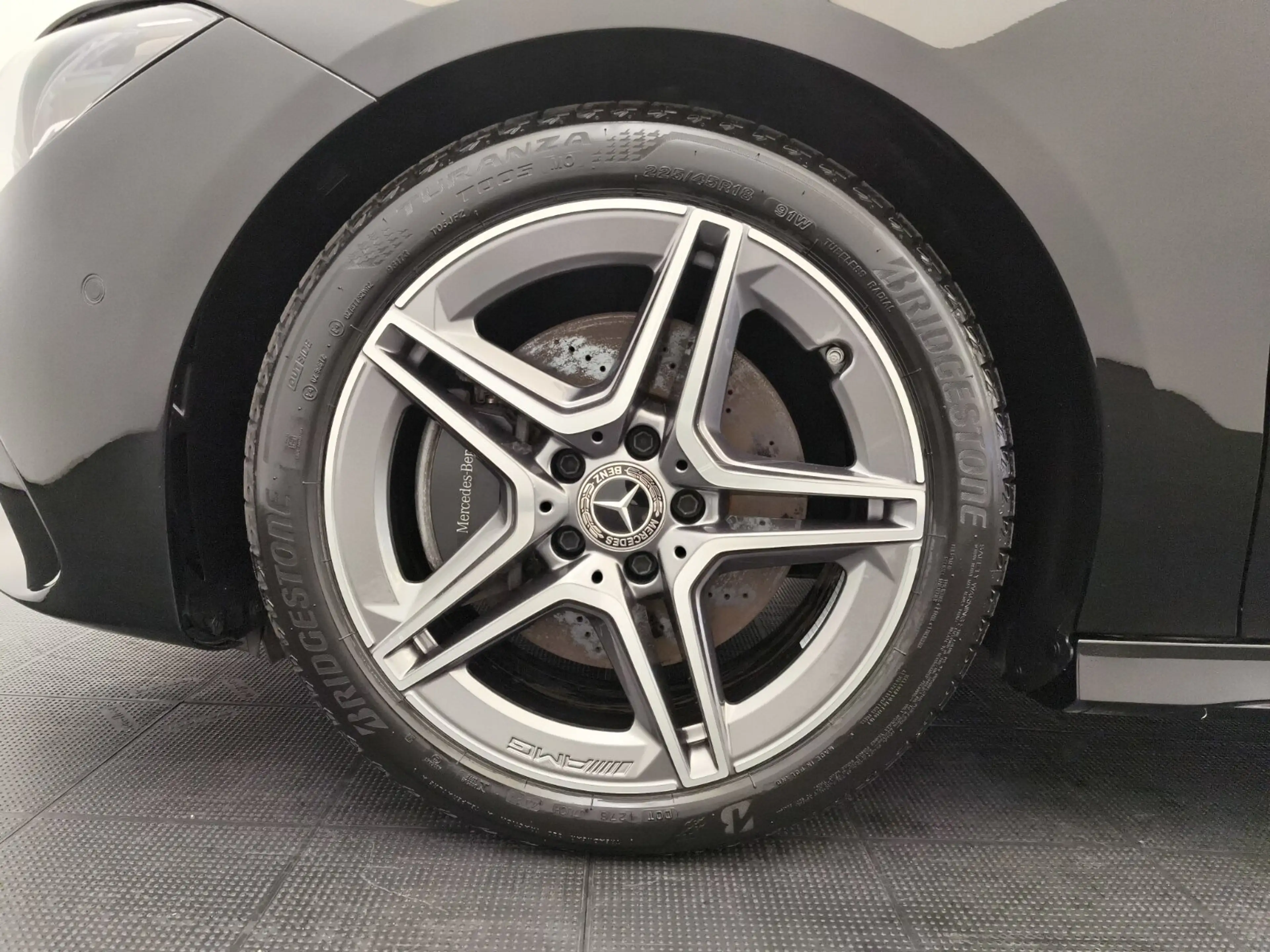 Mercedes-Benz CLA 200 CLA 200 d SB AMG Advanced+ Distro Ambiente EasyPack — photo 9