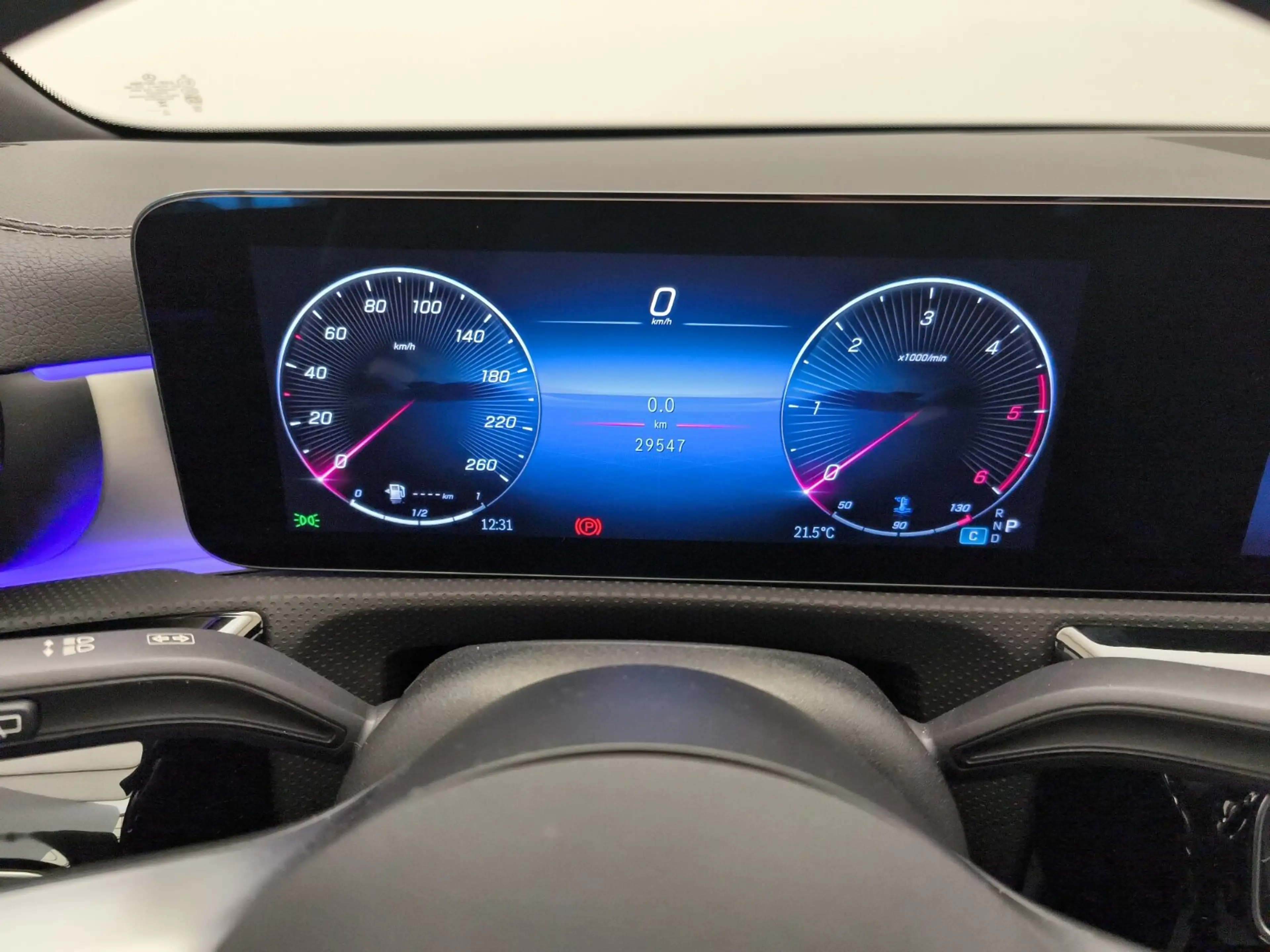 Mercedes-Benz CLA 200 CLA 200 d SB AMG Advanced+ Distro Ambiente EasyPack — photo 15