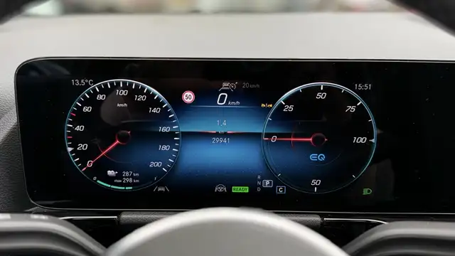 Mercedes-Benz Eqa view 10