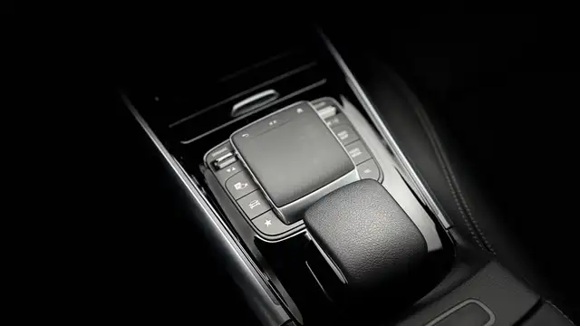 Mercedes-Benz Eqa view 25