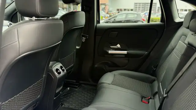 Mercedes-Benz Eqa view 30