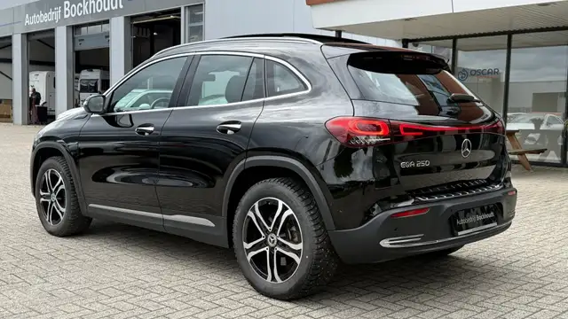 Mercedes-Benz Eqa view 3