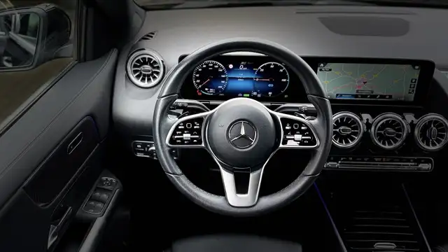Mercedes-Benz Eqa view 7