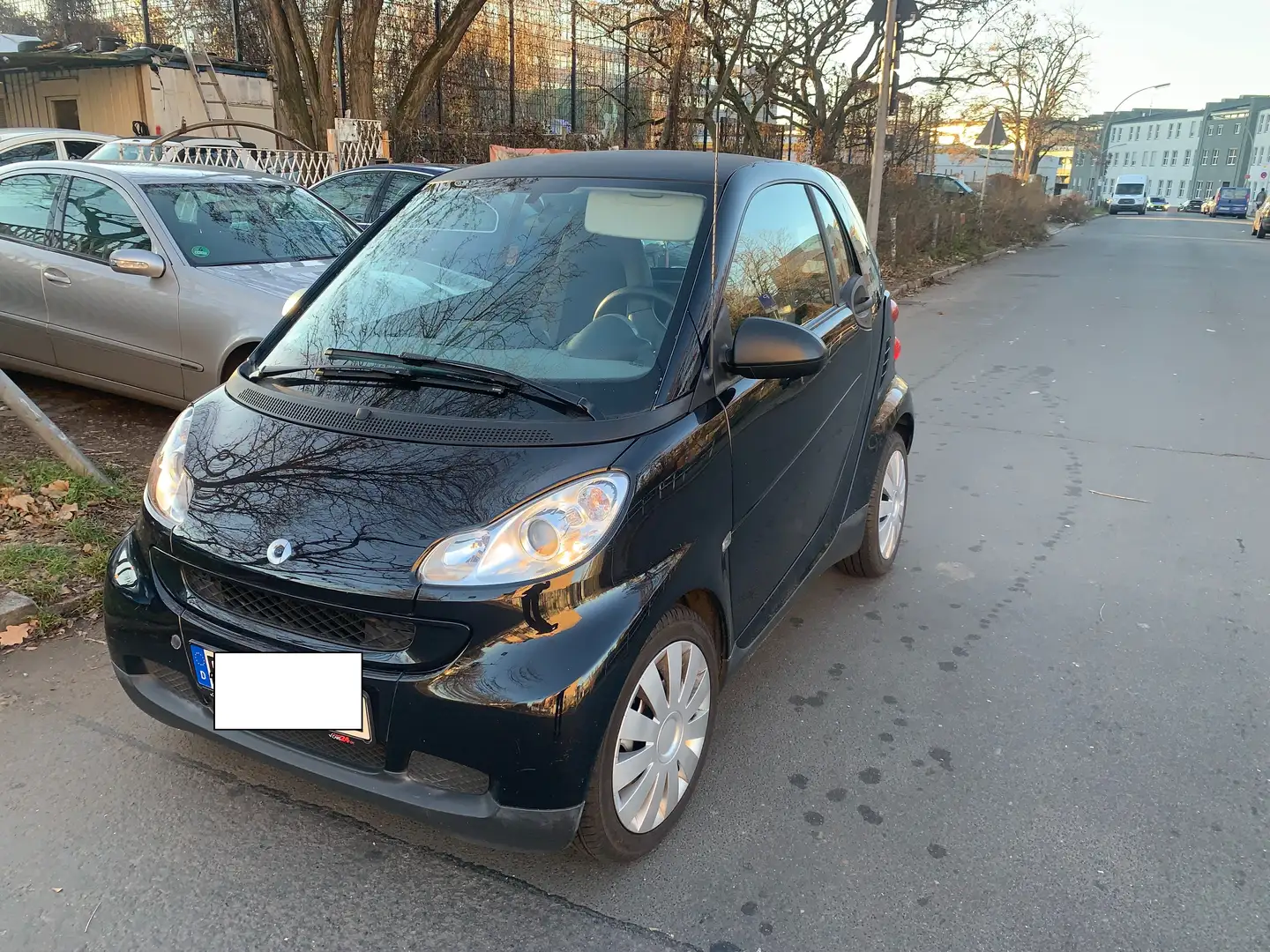 smart forTwo Basis 451+1Hand 1Jahr Garantie+ km-63.000 Schwarz - 1