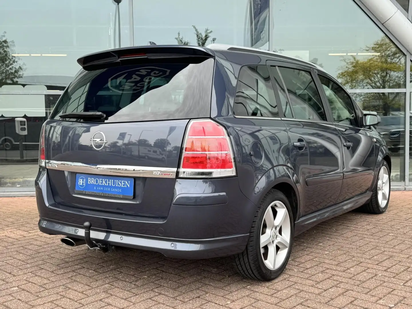 Opel Zafira 2.0 T Executive 7 Persoons 200pk Trekhaak / Stoelv Šedá - 2