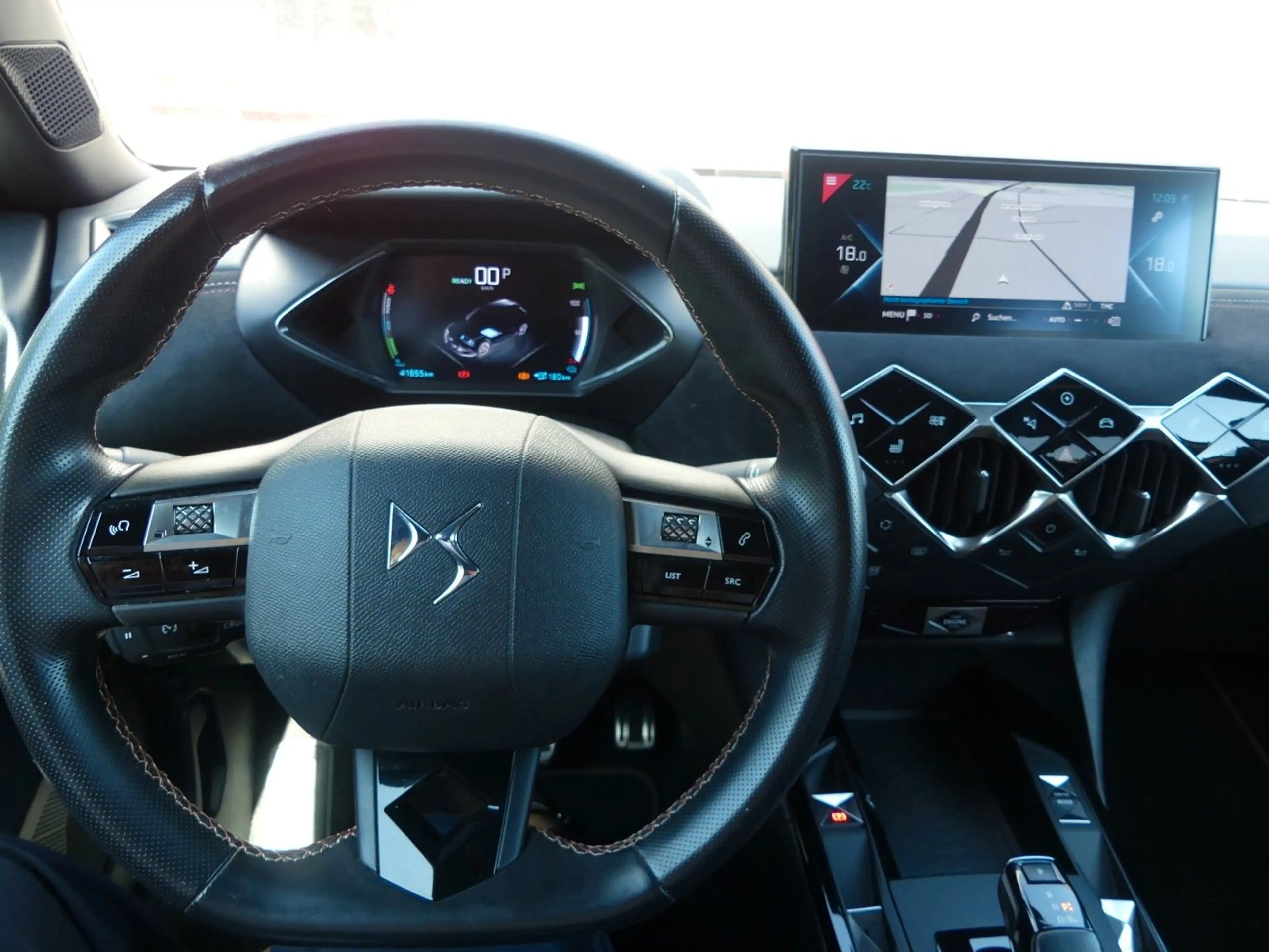 DS Automobiles DS 3 DS 3 Crossback E-Tense Performance Line — photo 14
