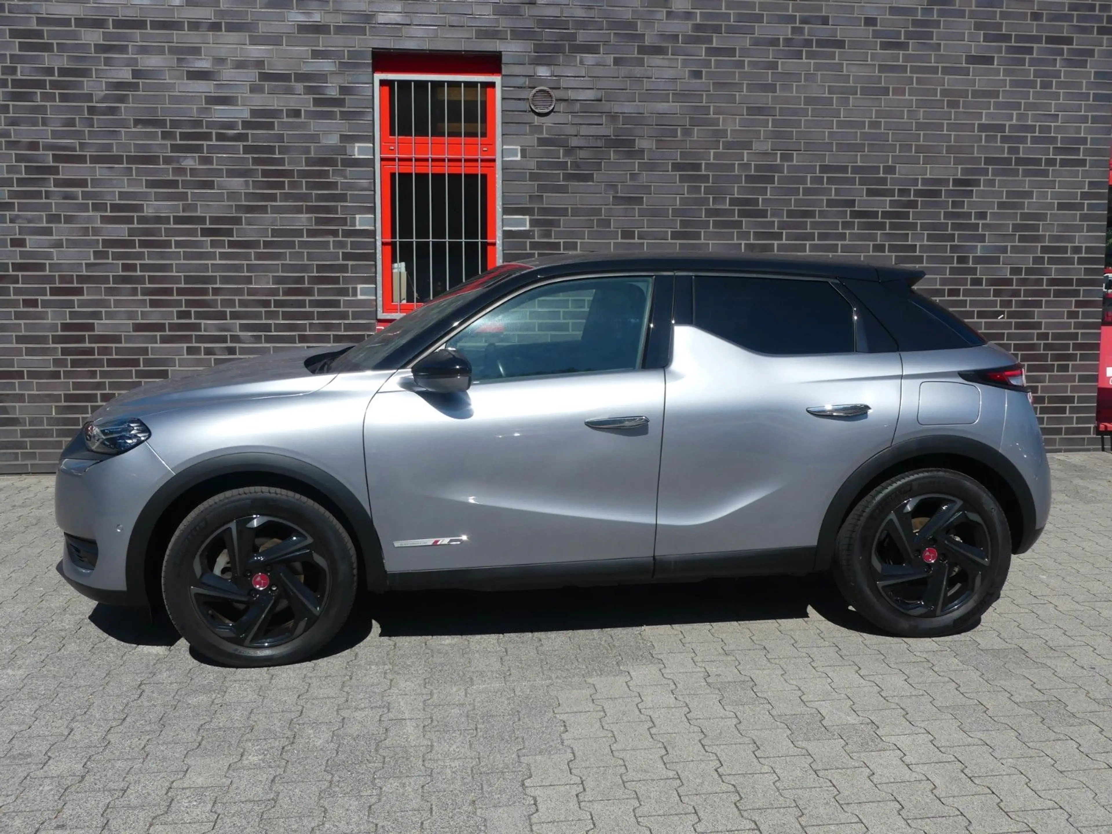 DS Automobiles DS 3 DS 3 Crossback E-Tense Performance Line — photo 7
