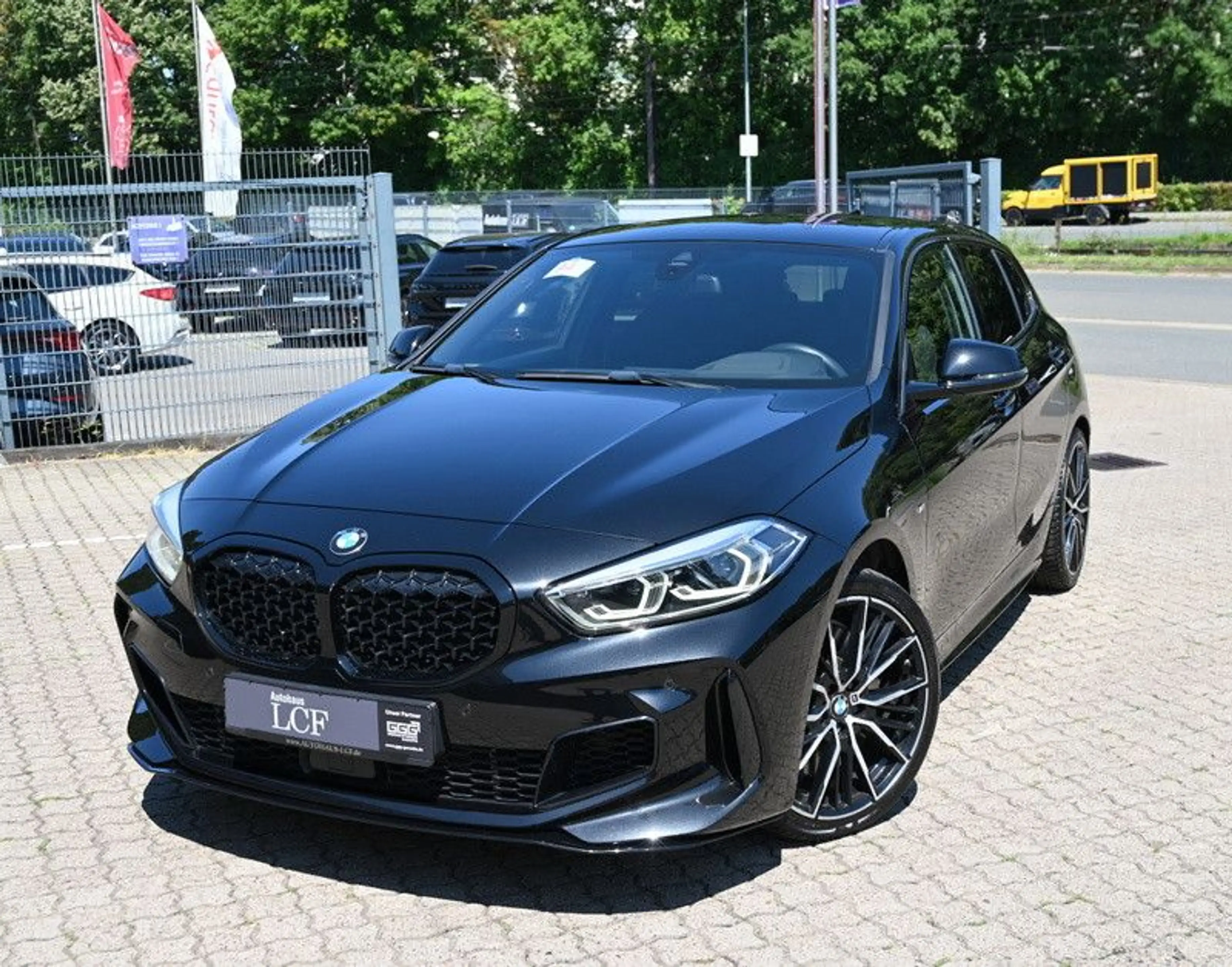 BMW 135 i xDrive Navi LED CarPlay DAB PDC — photo 2