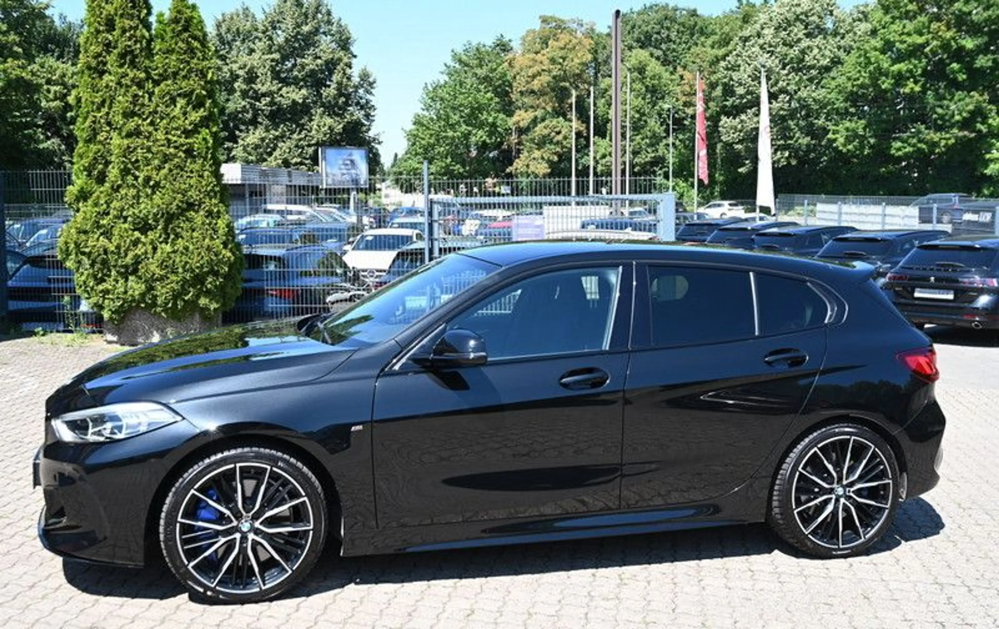 BMW 135 i xDrive Navi LED CarPlay DAB PDC — photo 4