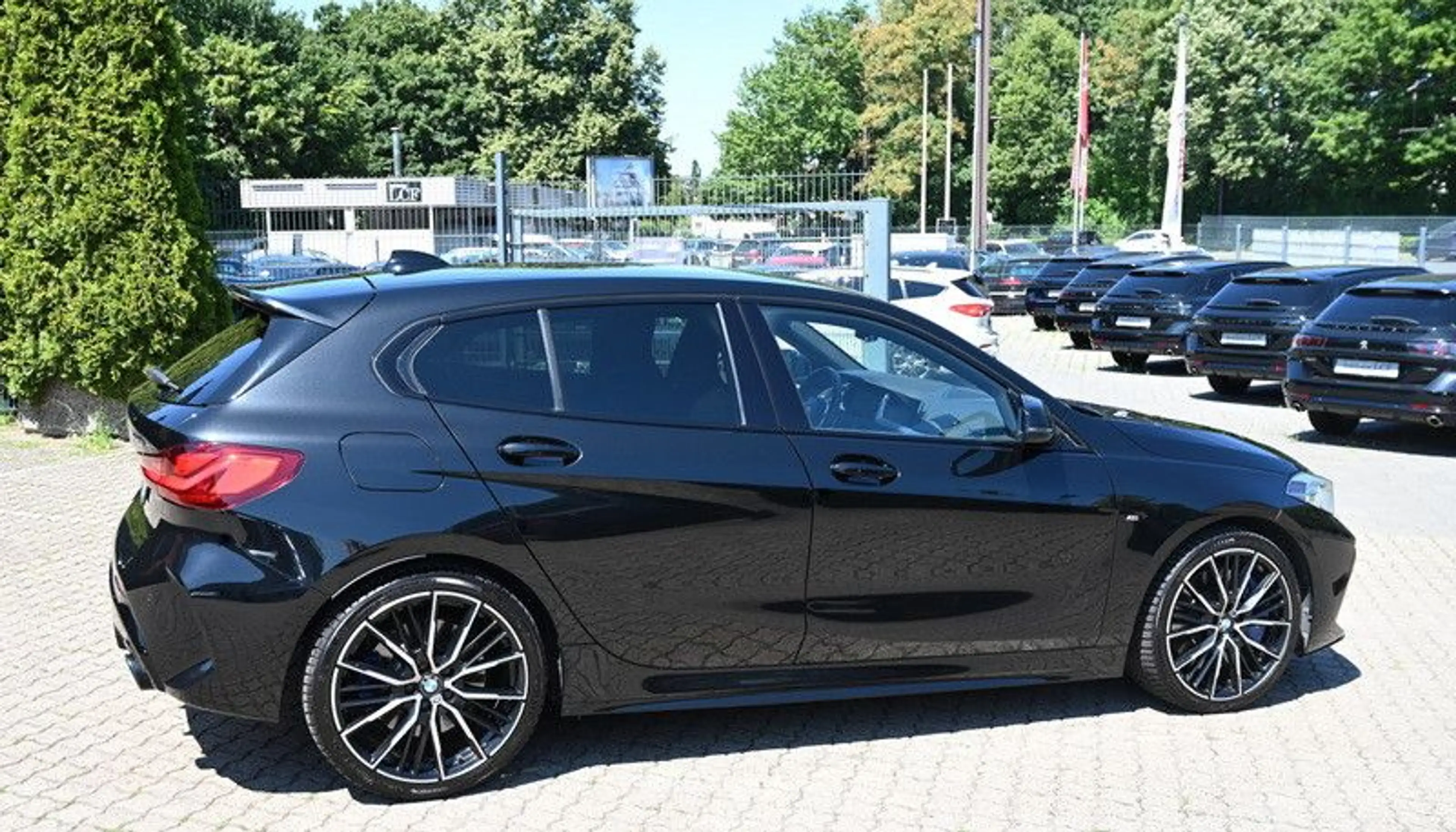 BMW 135 i xDrive Navi LED CarPlay DAB PDC — photo 6