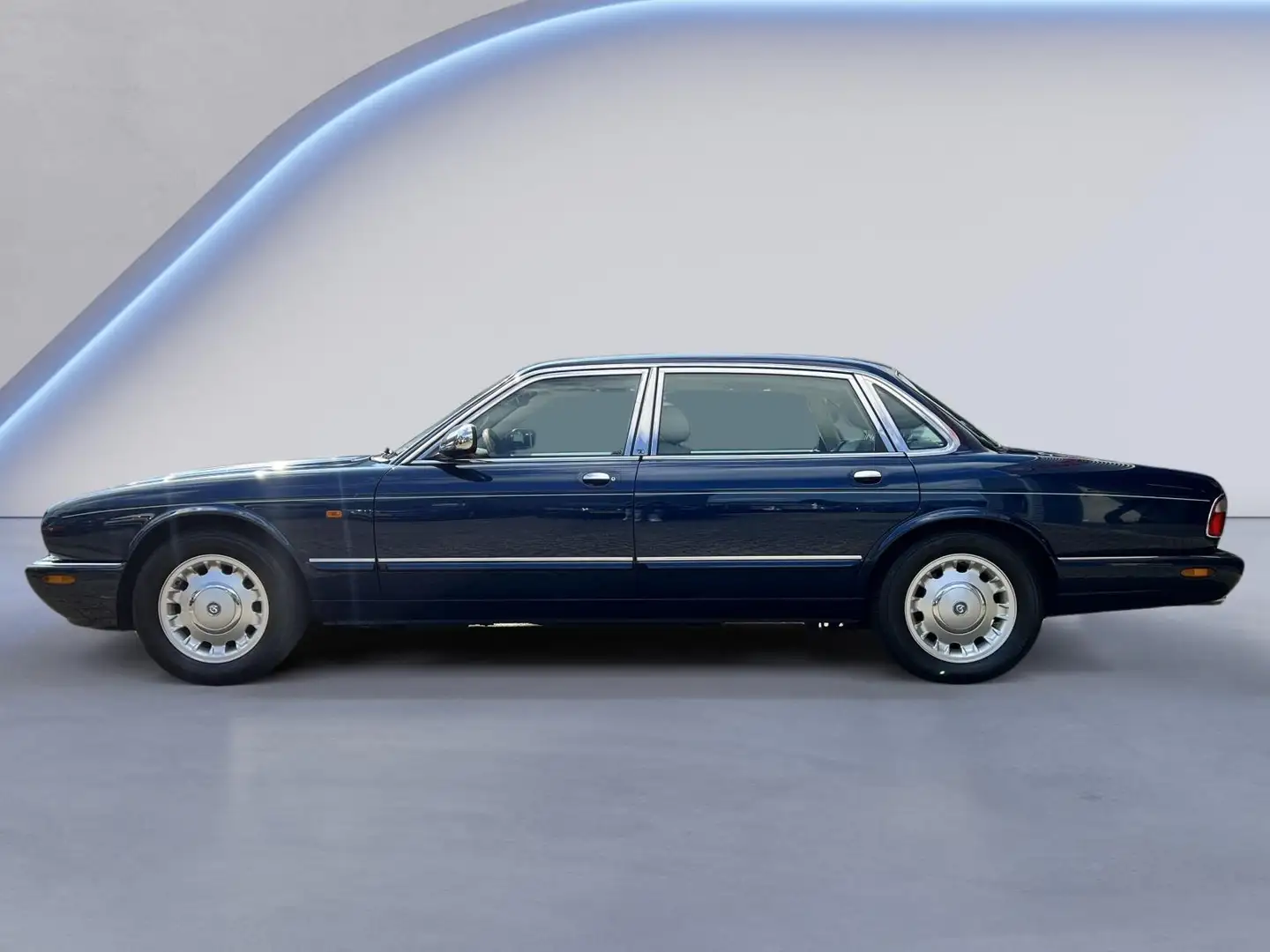 Daimler 4.0 V8 /Topstaat Youngtimer/Beige Leder/Stoelverwa Синій - 2