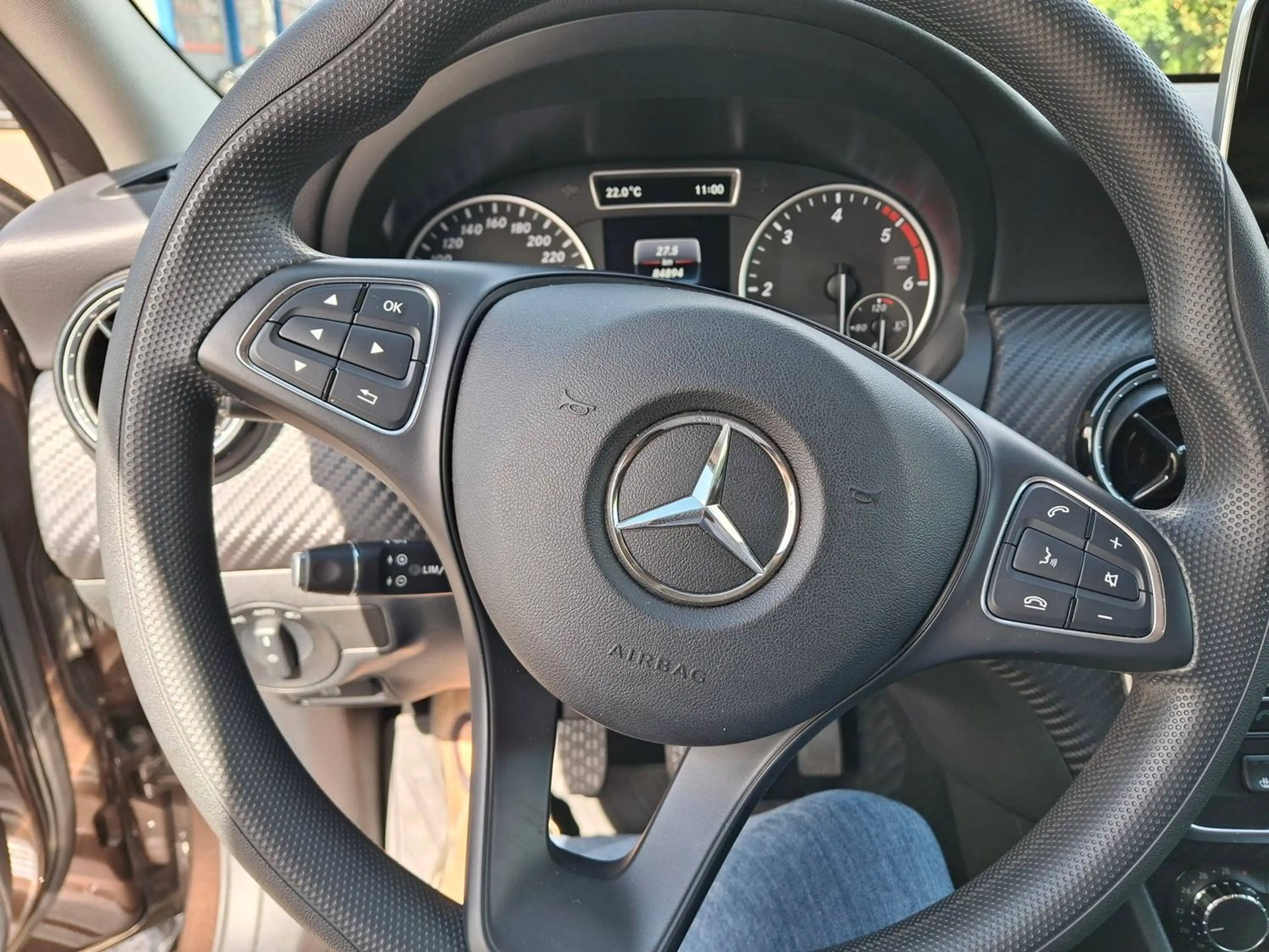 Mercedes-Benz GLA 200 GLA 200 d, TÜV neu, 1.Hd, Klima, SHZ, Standheizung, Tempomat, Navi, — photo 9