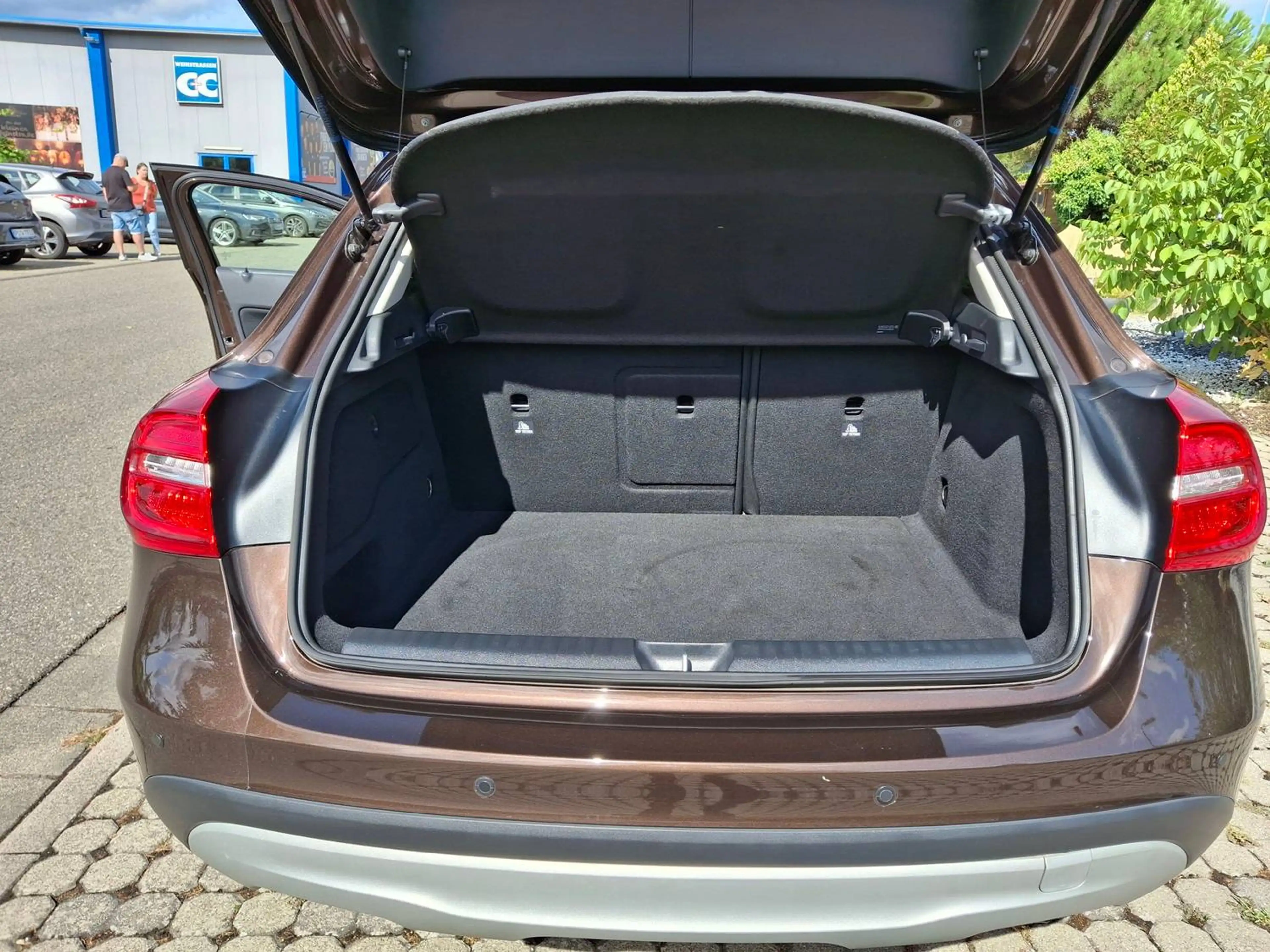 Mercedes-Benz GLA 200 GLA 200 d, TÜV neu, 1.Hd, Klima, SHZ, Standheizung, Tempomat, Navi, — photo 15