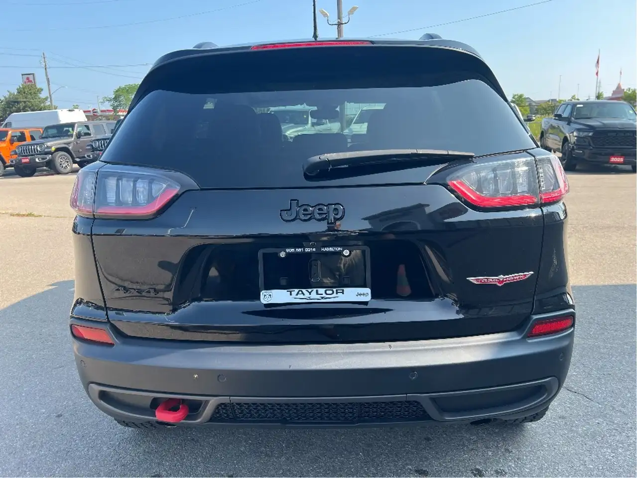Jeep Cherokee снимка Jeep Cherokee