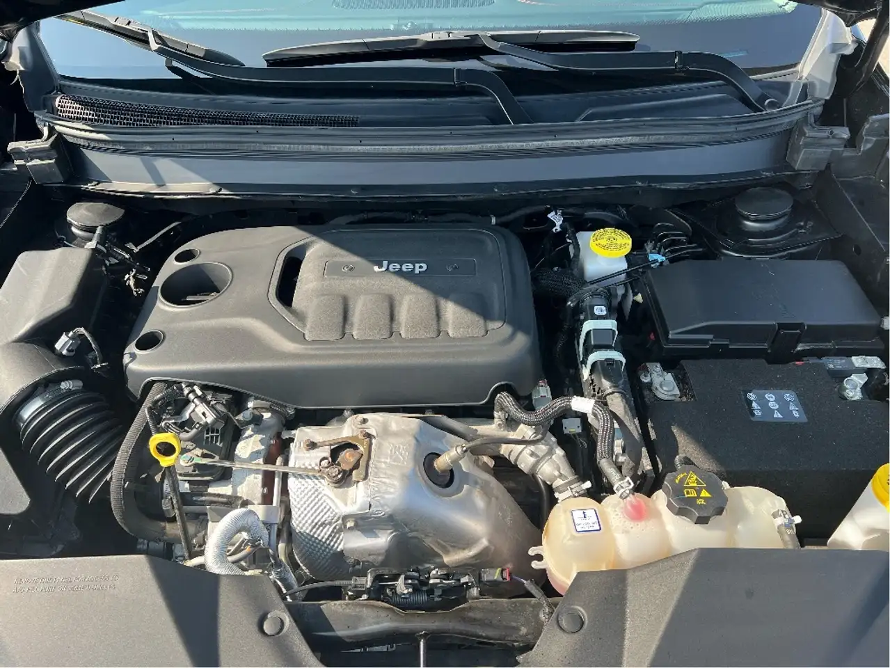 Jeep Cherokee снимка Jeep Cherokee