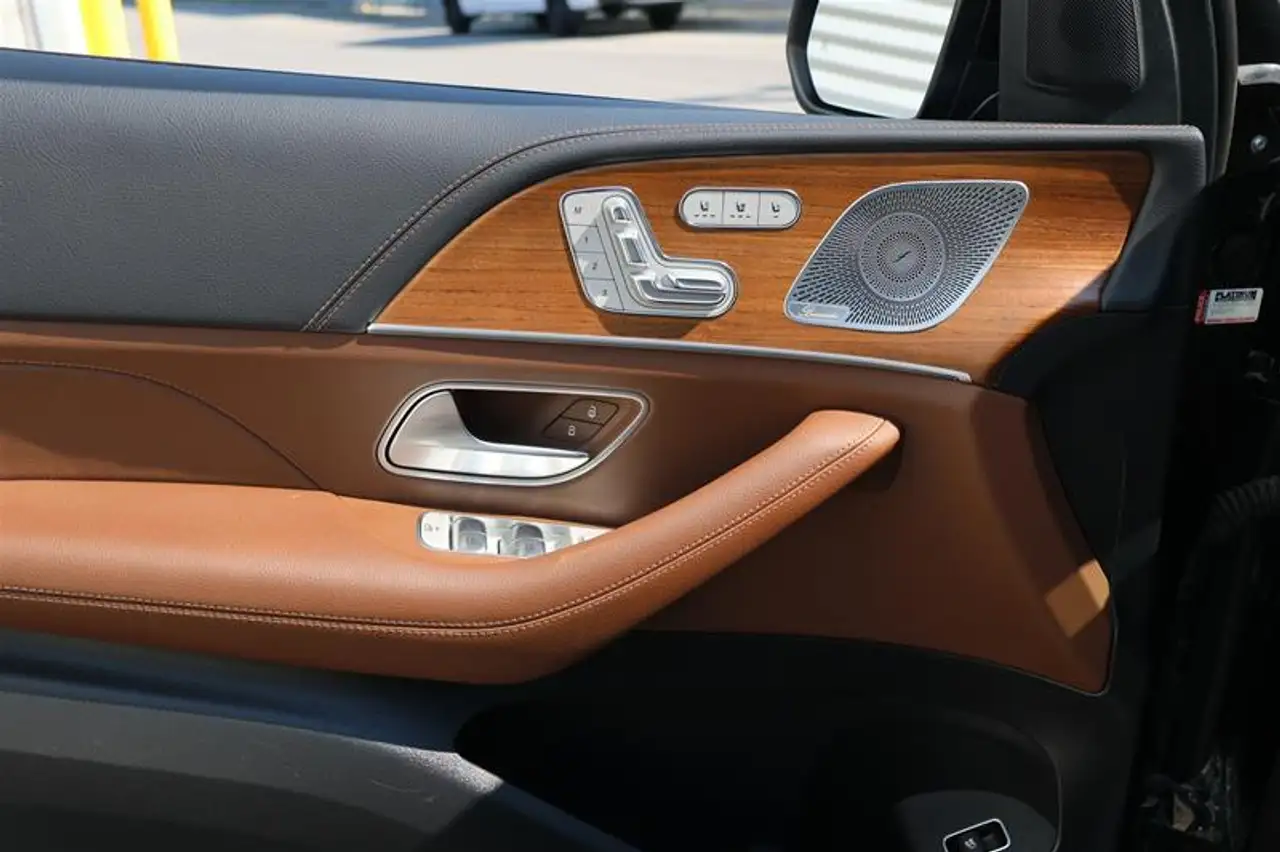 Mercedes-Benz GLE photo Mercedes-Benz GLE