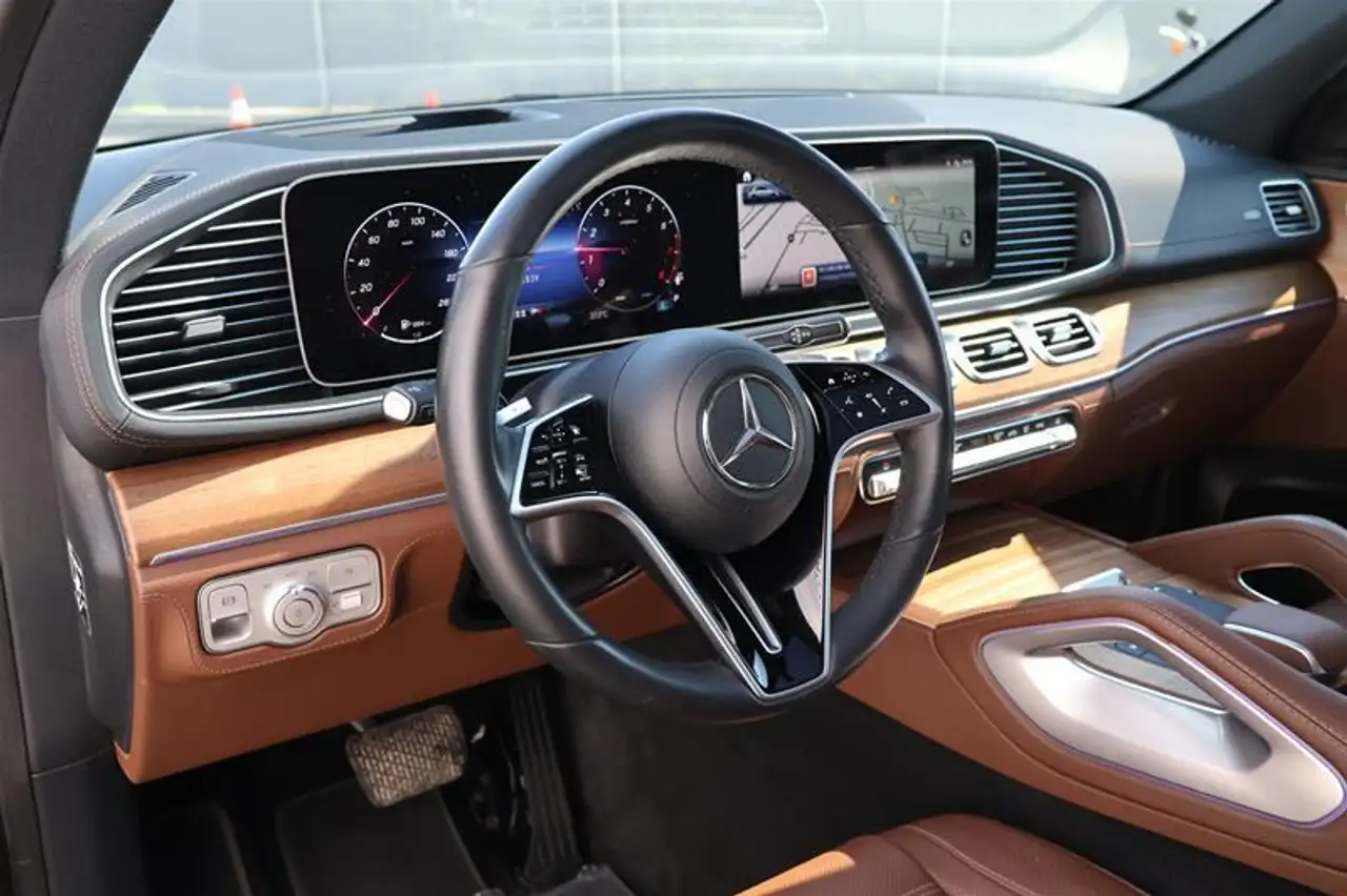 Mercedes-Benz GLE photo Mercedes-Benz GLE