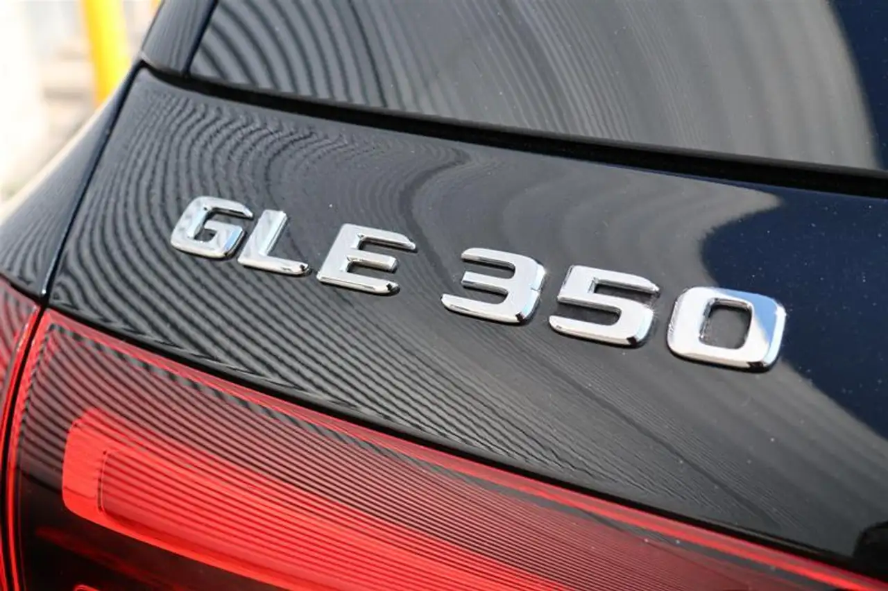 Mercedes-Benz GLE photo Mercedes-Benz GLE
