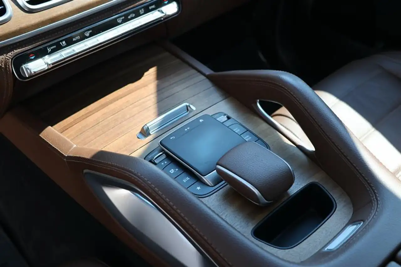 Mercedes-Benz GLE photo Mercedes-Benz GLE