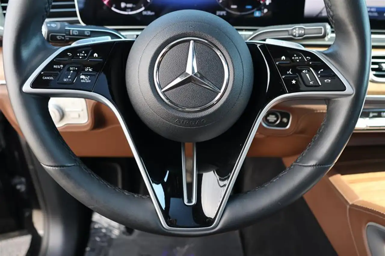 Mercedes-Benz GLE photo Mercedes-Benz GLE