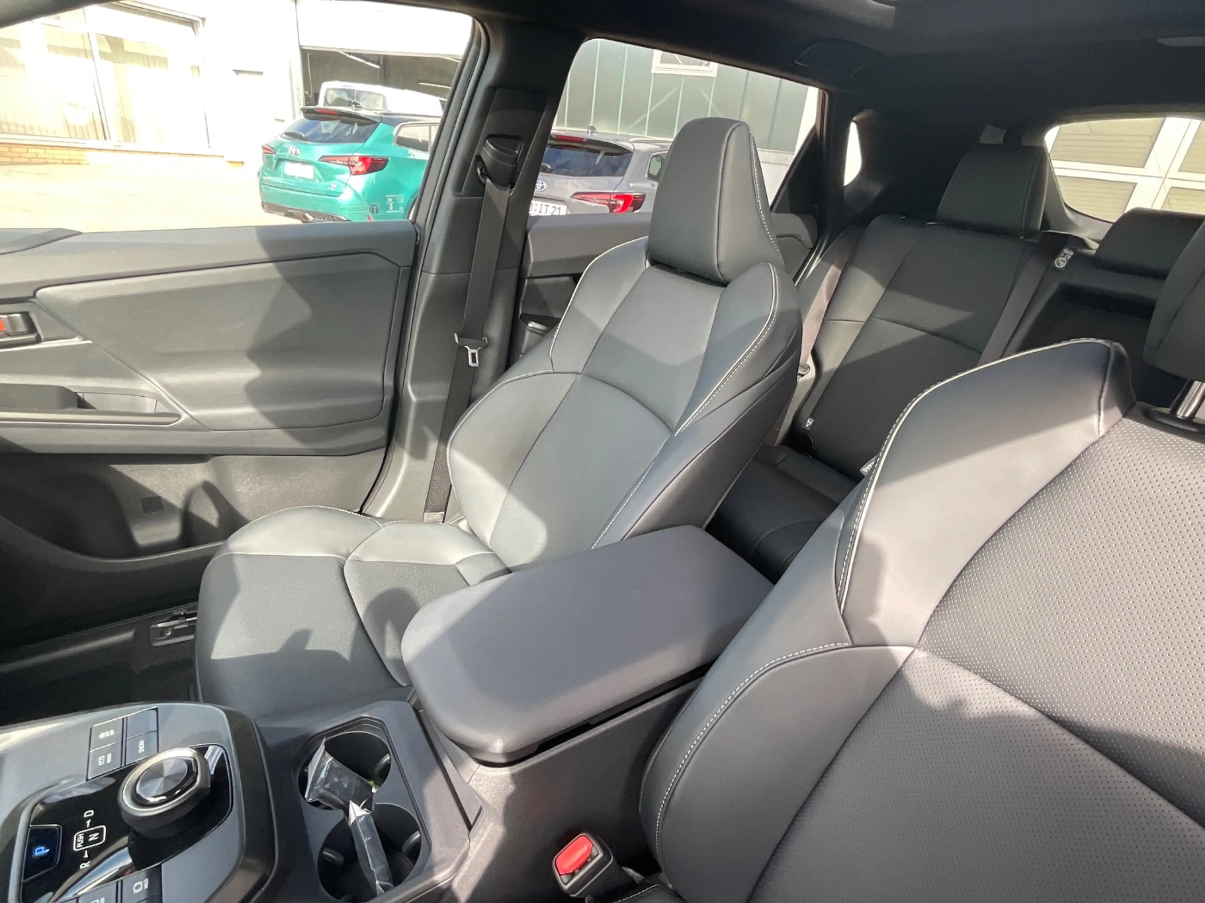 Toyota bZ4X FWD Lounge ACC+LED+Navi+SHZ+2xKlima+360+PDC — photo 12