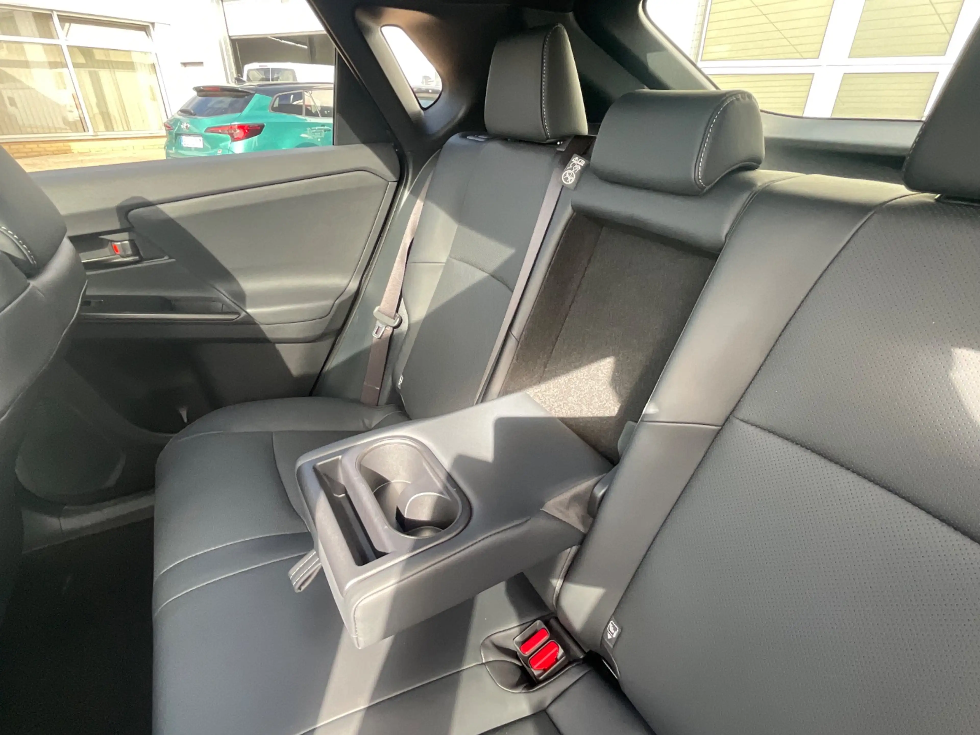 Toyota bZ4X FWD Lounge ACC+LED+Navi+SHZ+2xKlima+360+PDC — photo 14