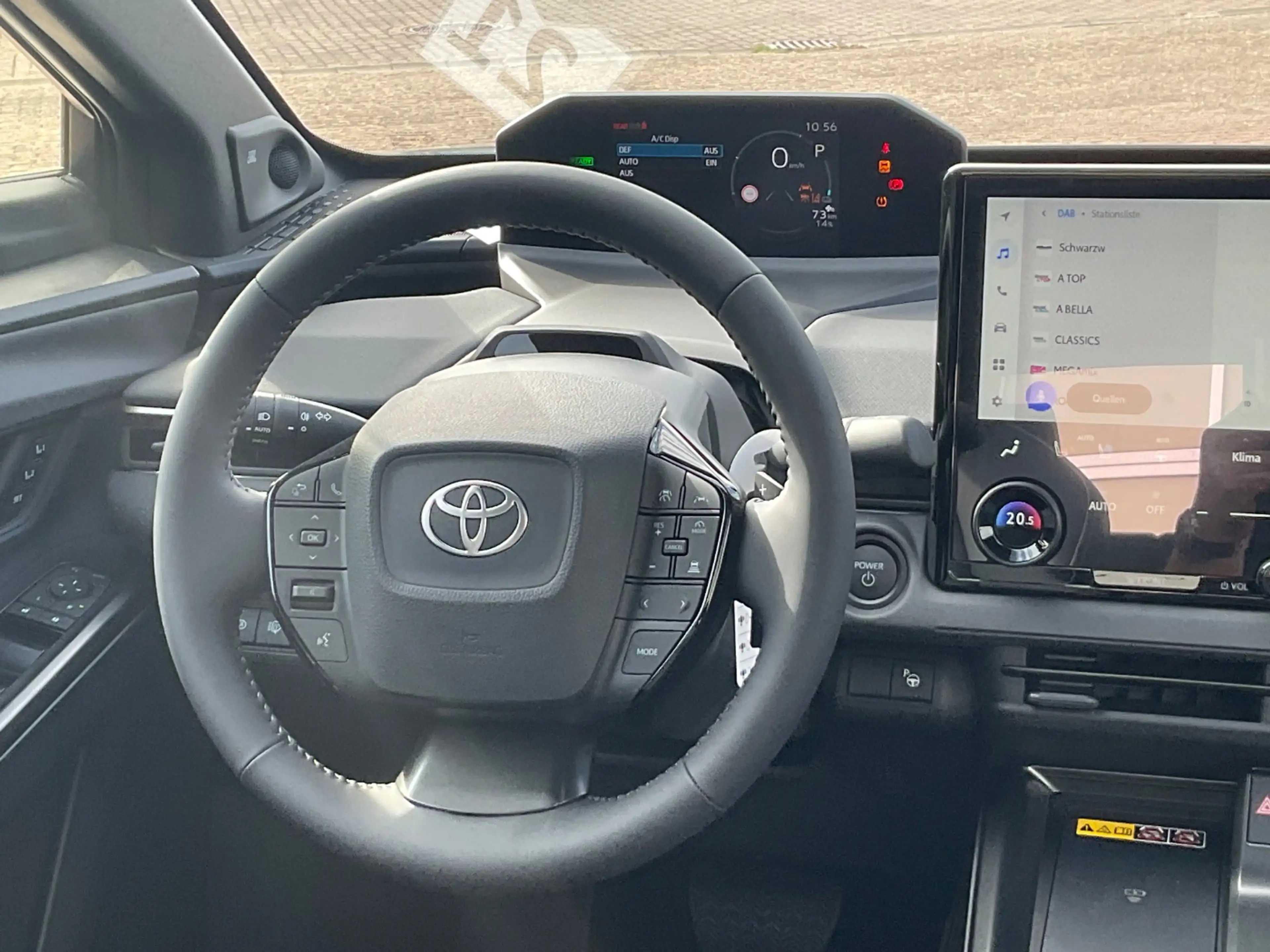 Toyota bZ4X FWD Lounge ACC+LED+Navi+SHZ+2xKlima+360+PDC — photo 21