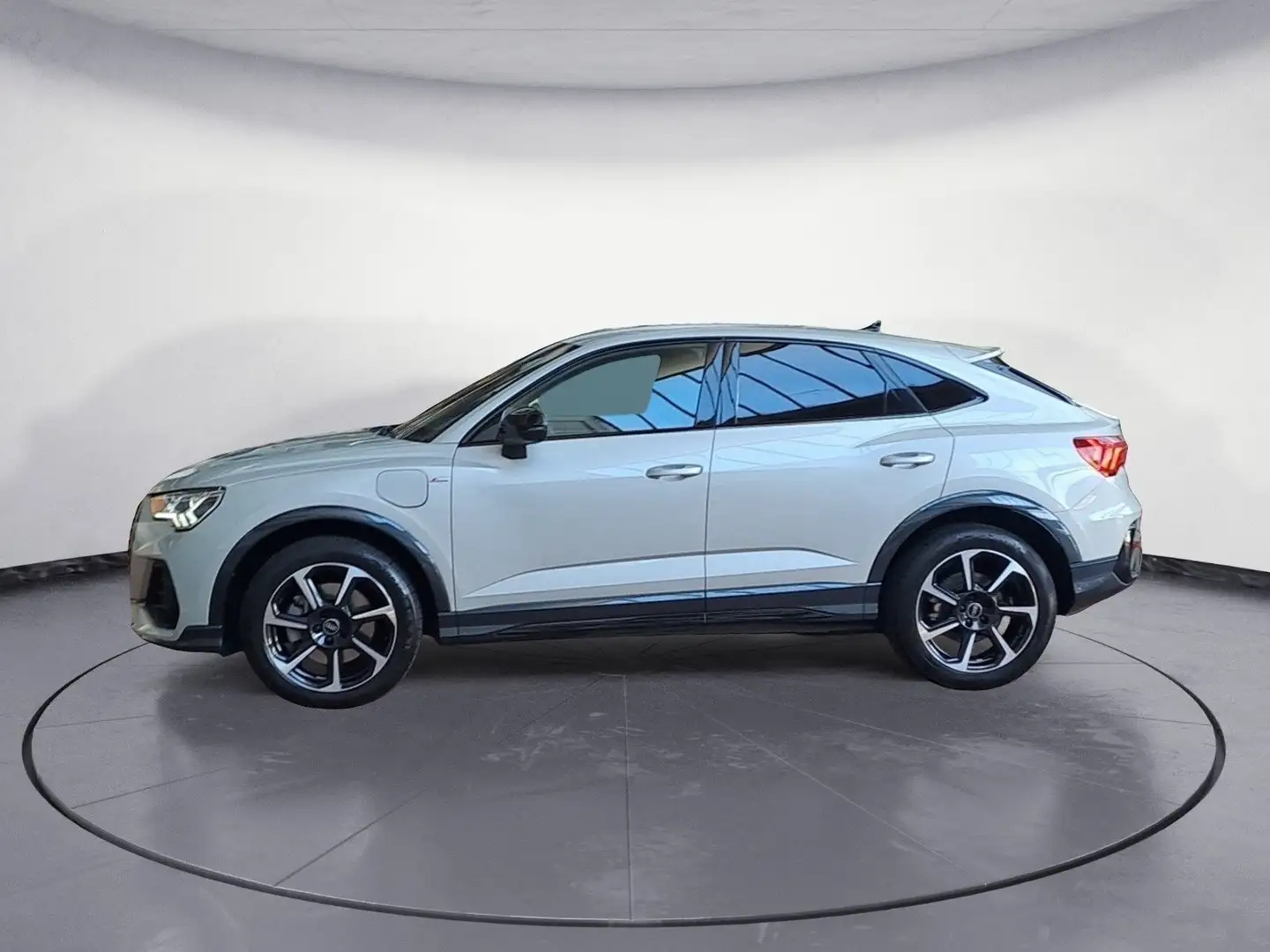 Audi Q3 Sportb. S line 45 TFSIe S tronic *LED*CARPLAY Argent - 2