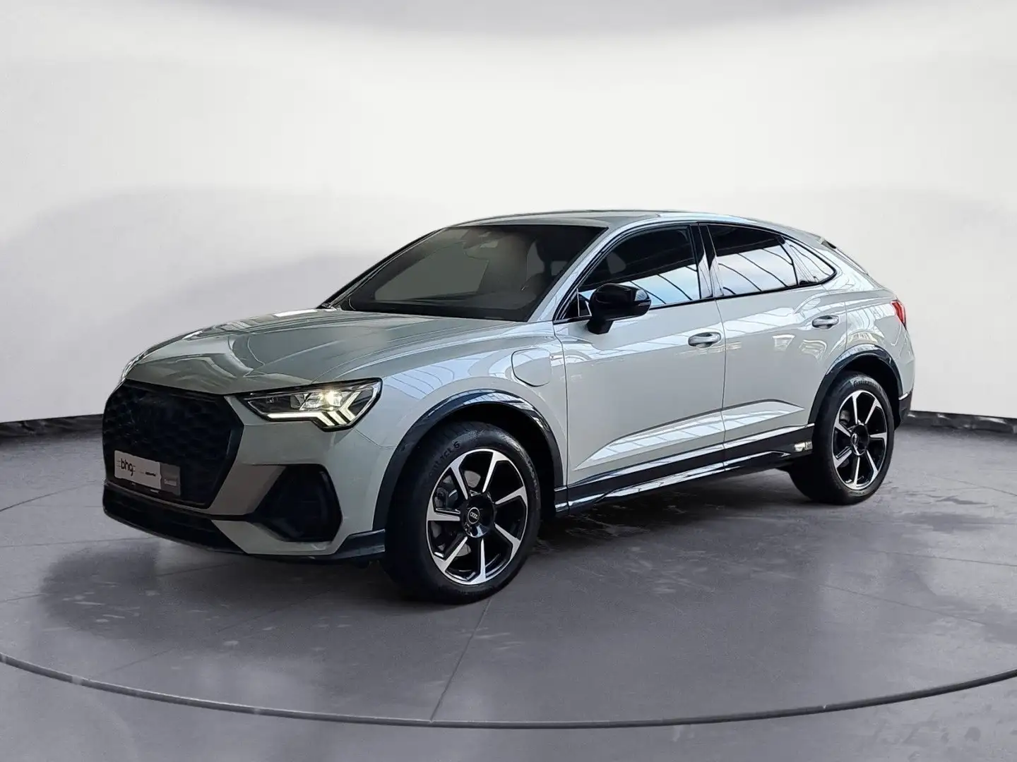 Audi Q3 Sportb. S line 45 TFSIe S tronic *LED*CARPLAY Silber - 1