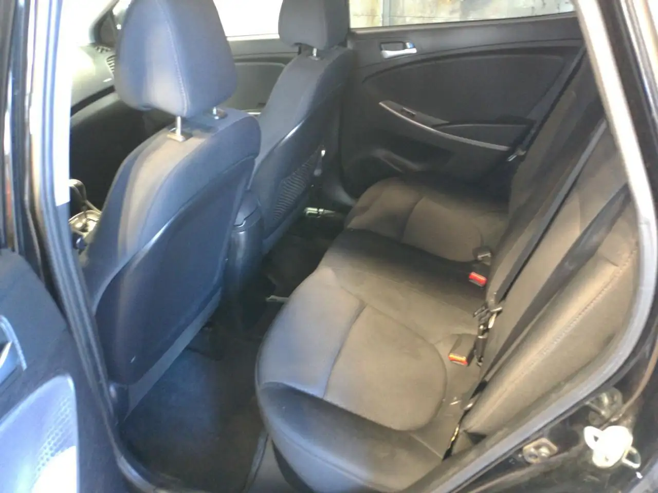 Hyundai ACCENT photo Hyundai ACCENT