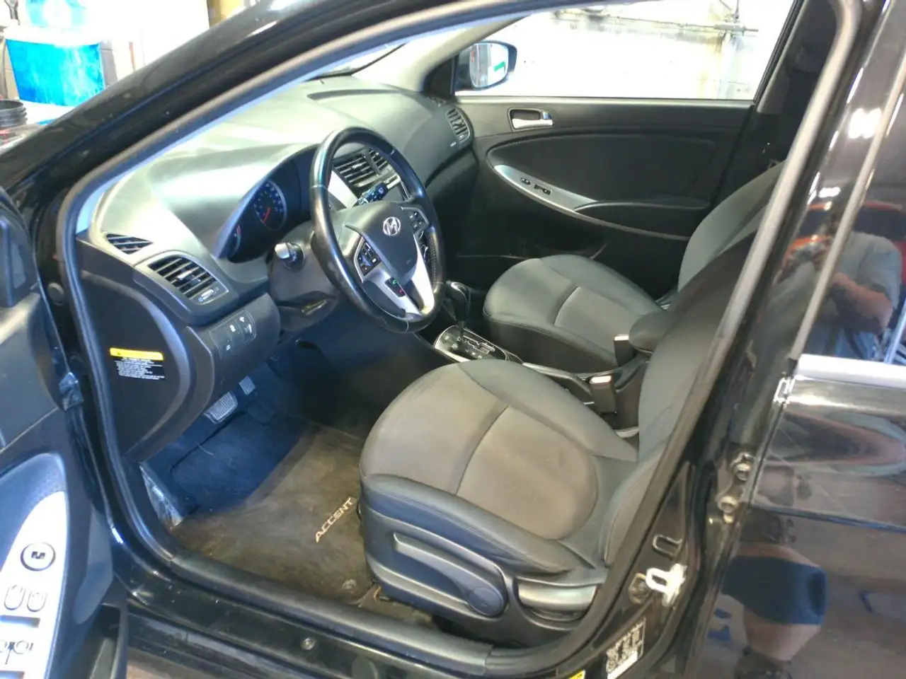 Hyundai ACCENT photo Hyundai ACCENT