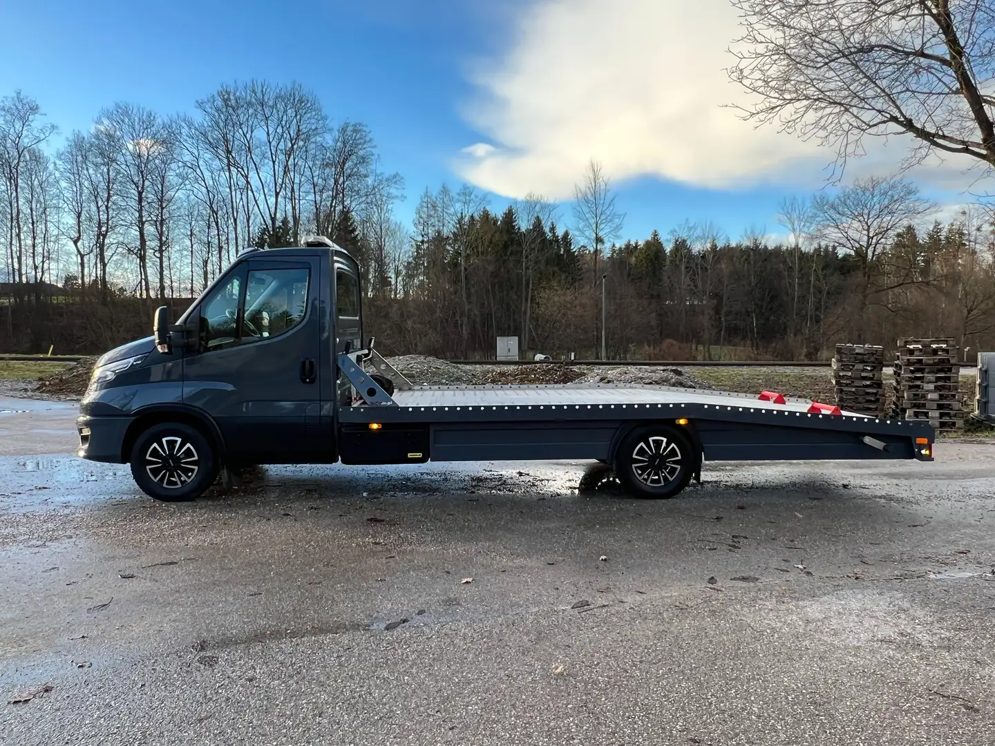 Iveco Daily 35 S18 Abschleppwagen *LED*Tempomat*NAVI* Gris - 2